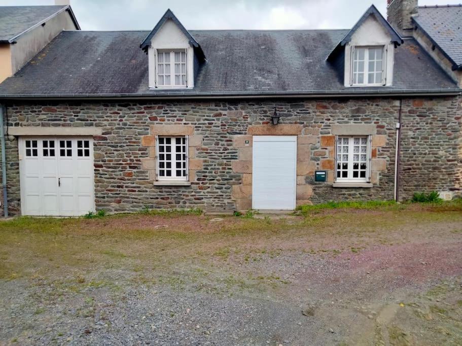 Maison Manta Courtils Exterior photo